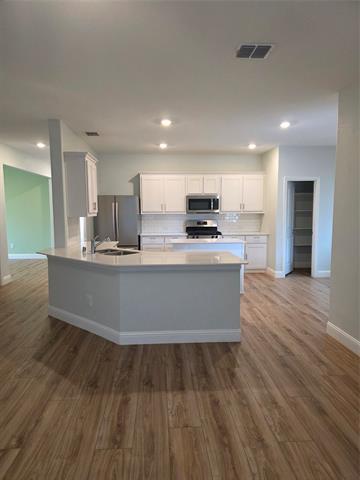 Building Photo - 3209 Appleton St