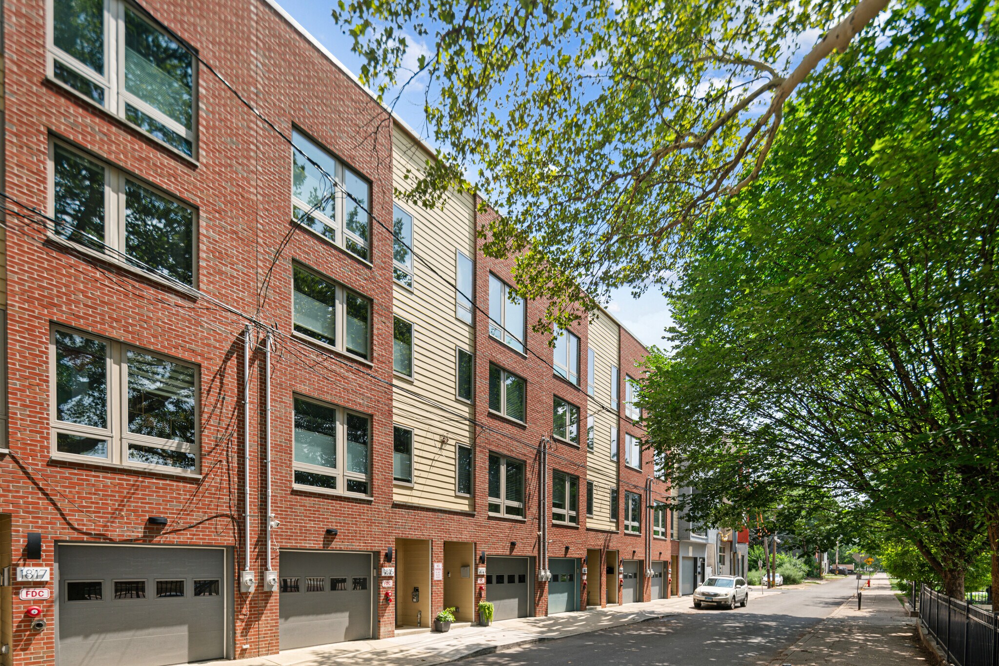 Building Photo - 1815 Blair St