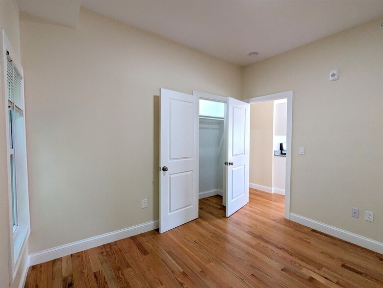 Building Photo - 2 Sacramento Pl