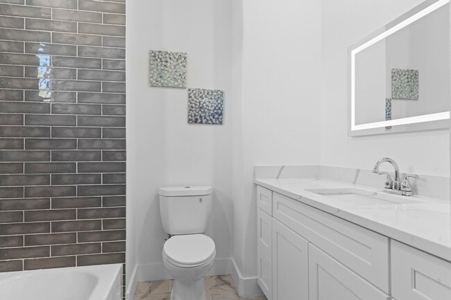 Building Photo - 4017 Ward St