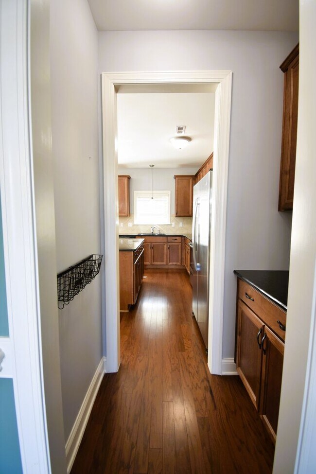 Building Photo - 54 Pittfield Run