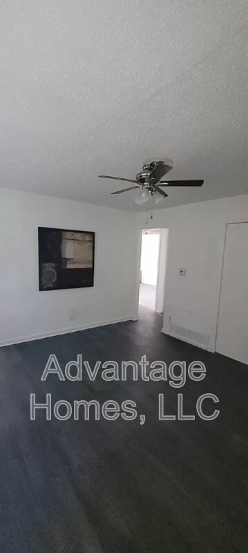 Building Photo - 720-726 N 70th St