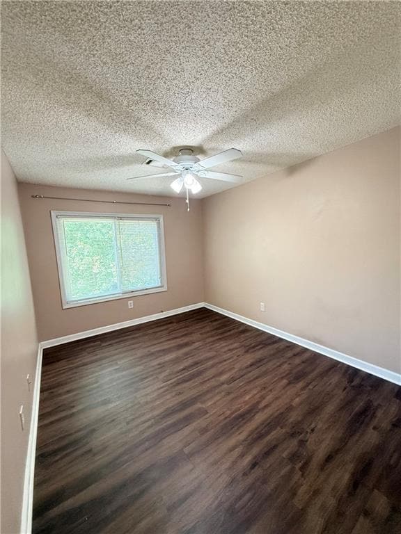 Building Photo - 5065 Sand Wedge Cir