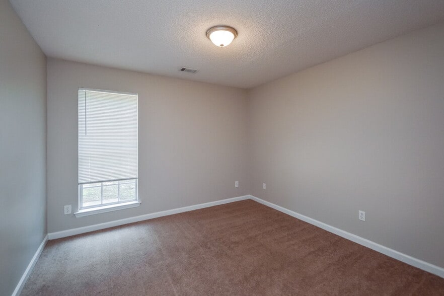 Building Photo - 2054 Boatswain Dr