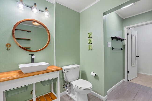 Building Photo - 7258 Coronado Cir