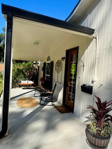 Building Photo - 3 Lang St