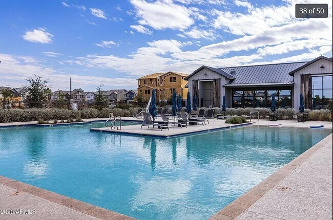 Building Photo - 1154 S Tumbleweed Ln