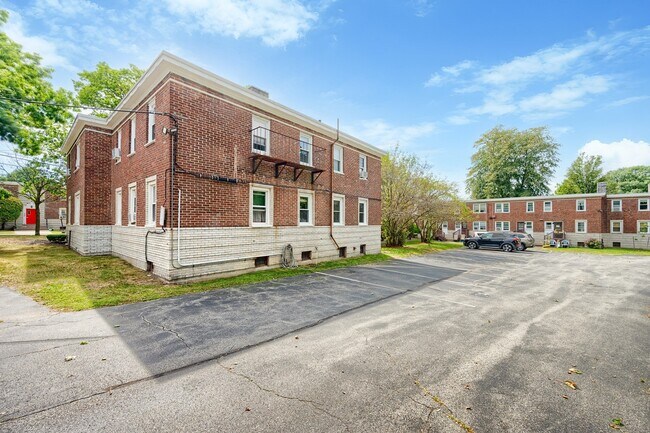 Building Photo - 23 Newman Rd