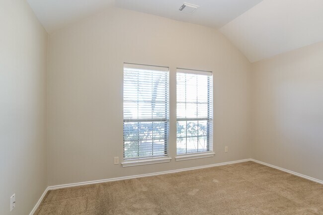 Building Photo - 2703 Facet Creek Dr