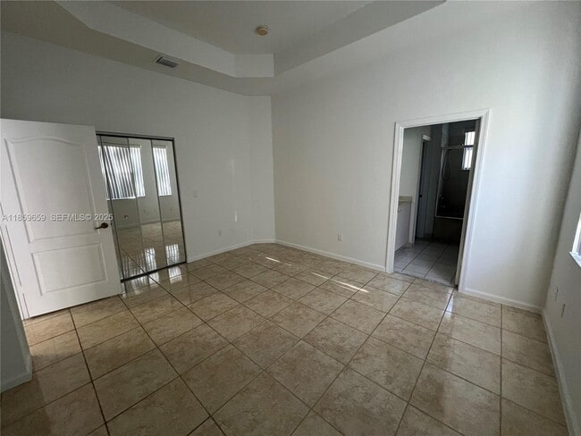 Building Photo - 2217 NE 41st Ave