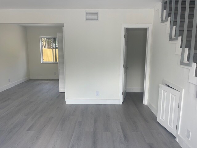 Building Photo - 622 SW 7th Ave