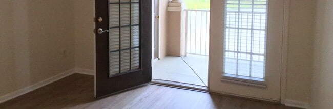 Building Photo - Beautiful WATER VIEW 3 bedroom, 2 bathroom...