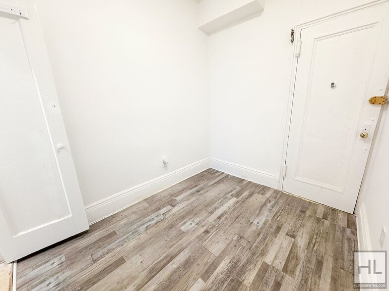 Building Photo - MACON STREET