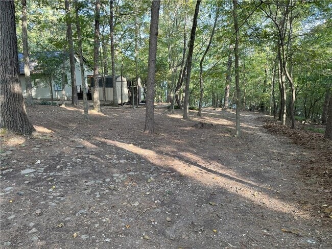 Building Photo - 8984 Falls Hollow Rd