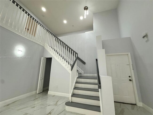 Building Photo - 17425 NW 75th Pl