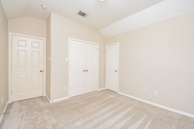 Building Photo - 1714 Wellington Way