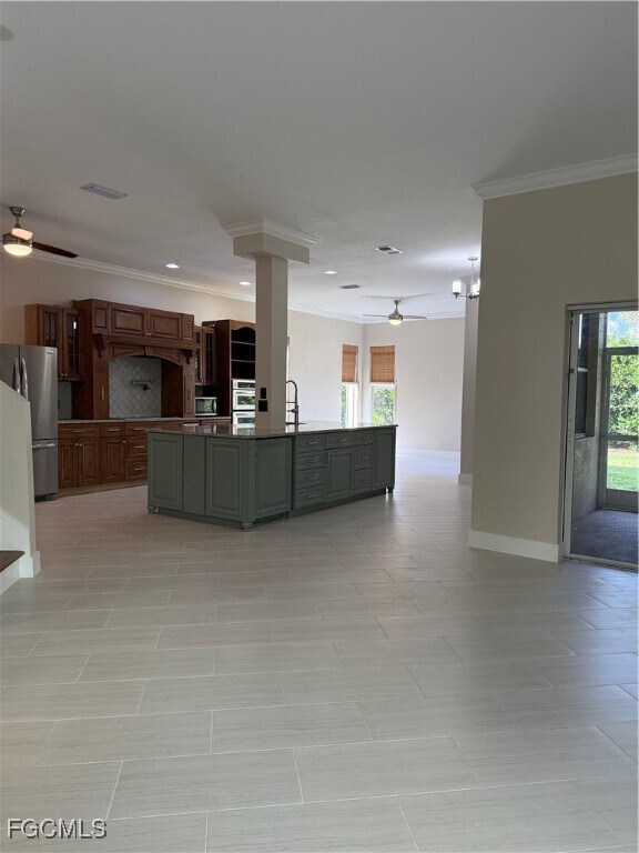 Building Photo - 8689 Spring Mountain Way