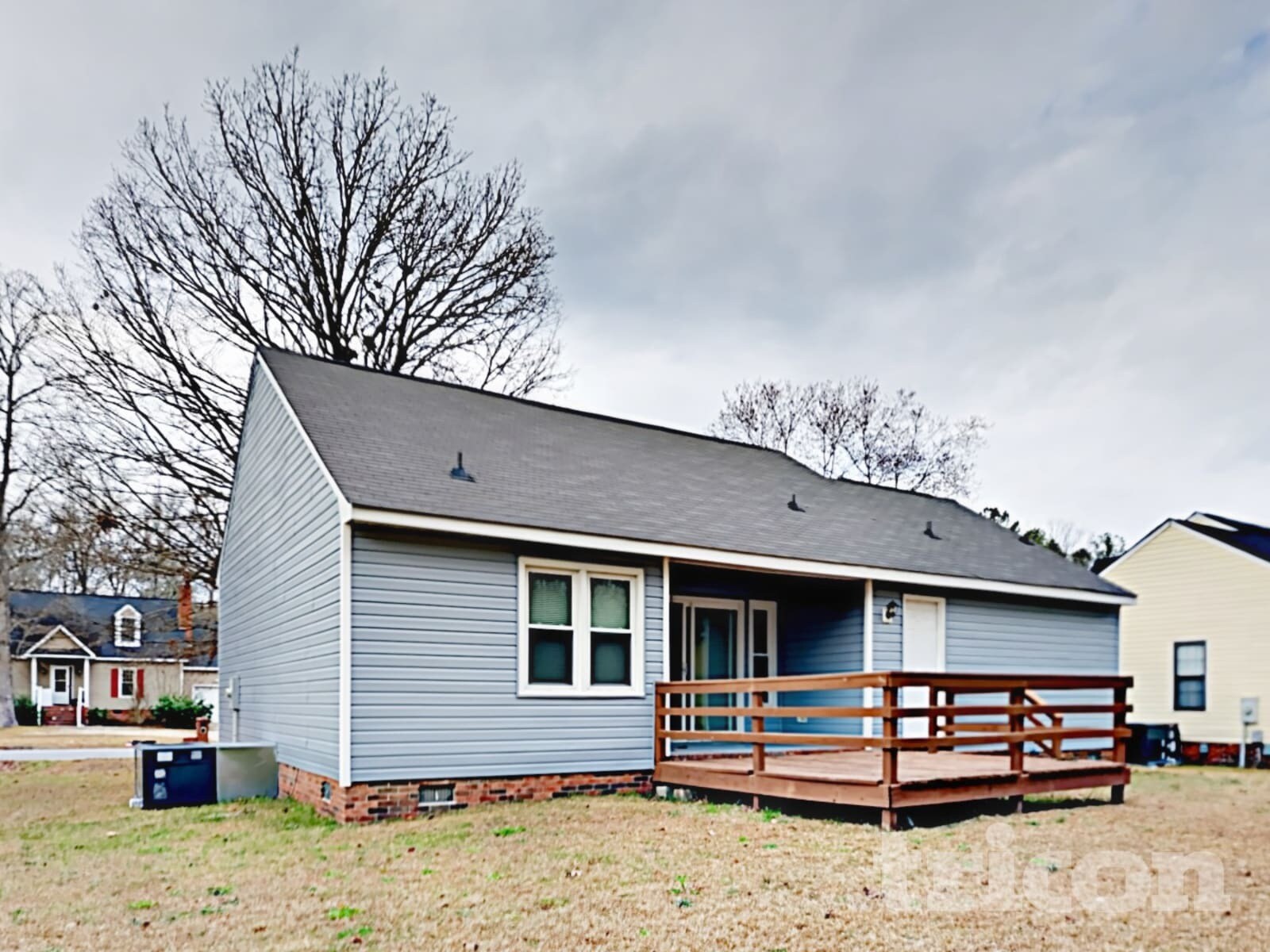 Building Photo - 709 Quail Hills Dr