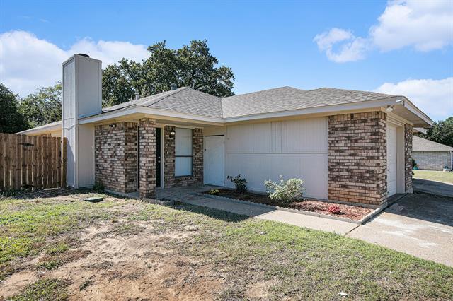 Primary Photo - 2112 Windhurst Dr