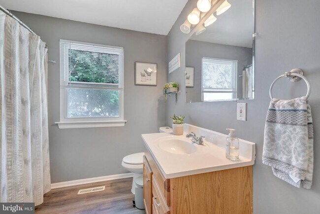 Building Photo - 281 Ternwing Dr