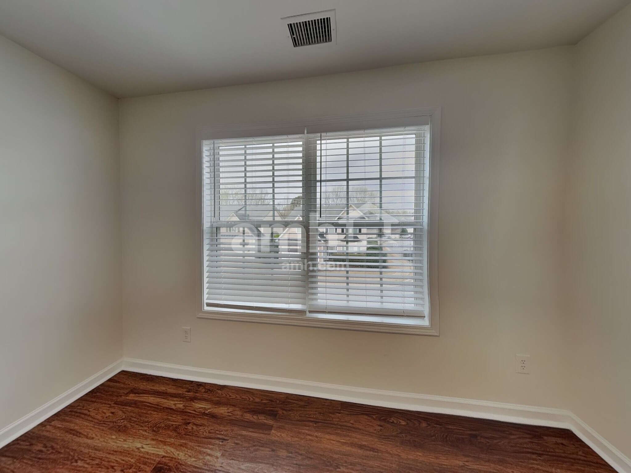 Building Photo - 92 Brookvalley Crossing