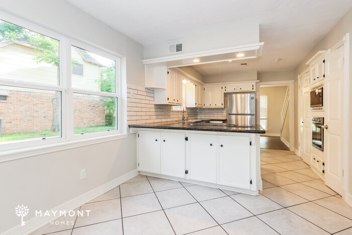 Building Photo - 18011 Tall Cypress Dr