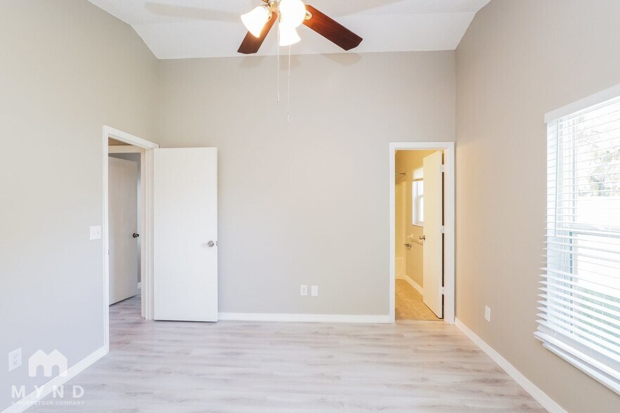 Building Photo - 9591 Lupine Ave