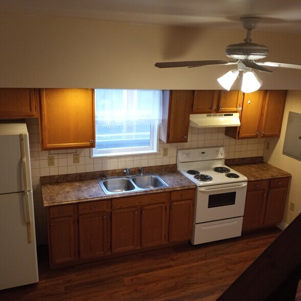 Primary Photo - 43 Hawthorne St