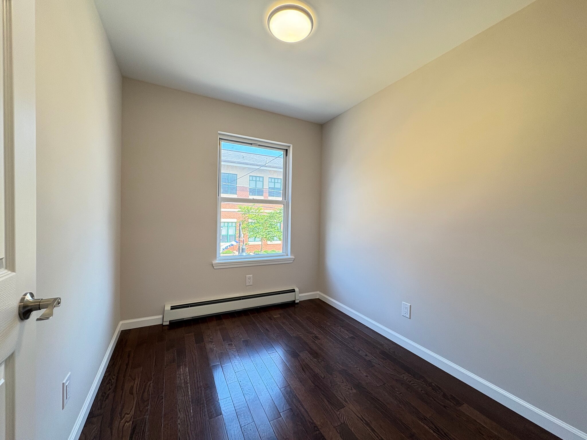 Building Photo - 1607 Kerrigan Ave