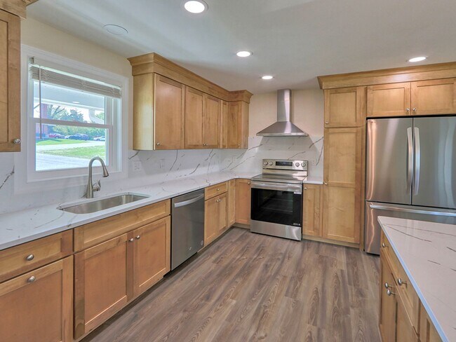 Building Photo - Great Views in Milton! 3-bedroom, 2.5 bath...