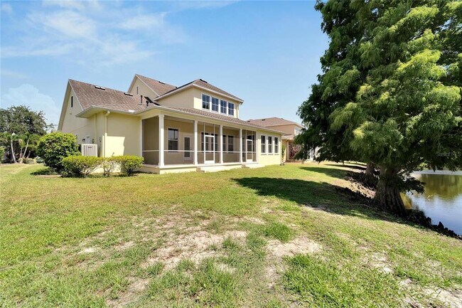 Building Photo - 5604 Skimmer Dr