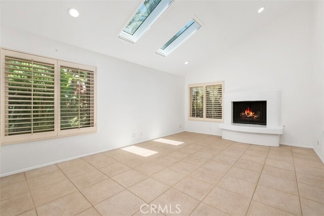 Building Photo - 16 Banyan Tree Ln