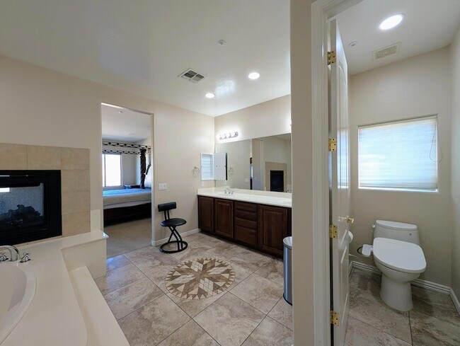 Building Photo - 27321 N Gidiyup Trail