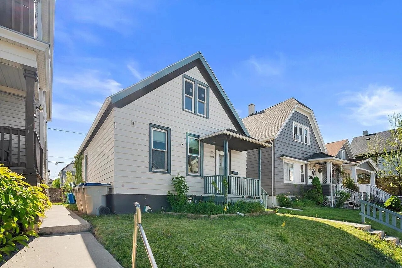Building Photo - 2348 S 16th St