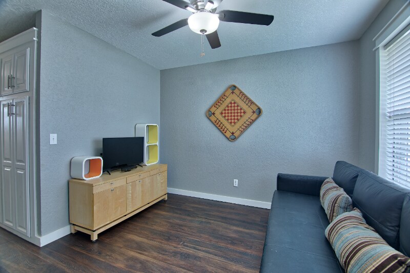 Building Photo - 2924 Canyon Oaks Ct