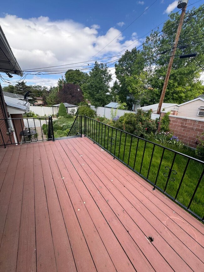 Building Photo - Beautiful home for rent in Murray!