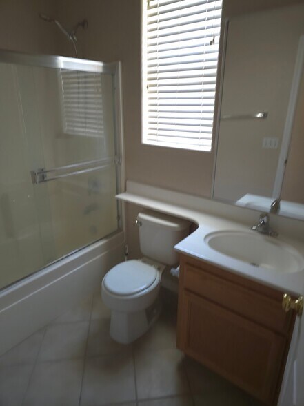 Building Photo - 5614 Newsome Ct