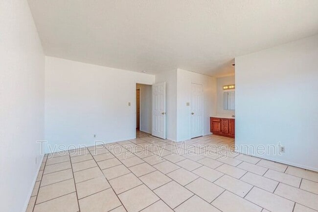 Building Photo - 708 Buckboard Rd SE