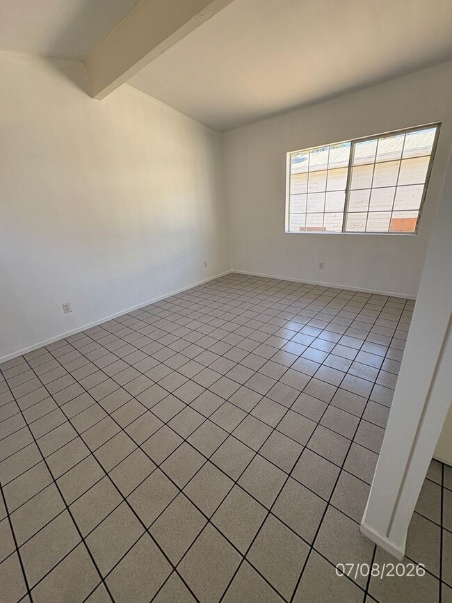 Building Photo - 478 N Alessandro St
