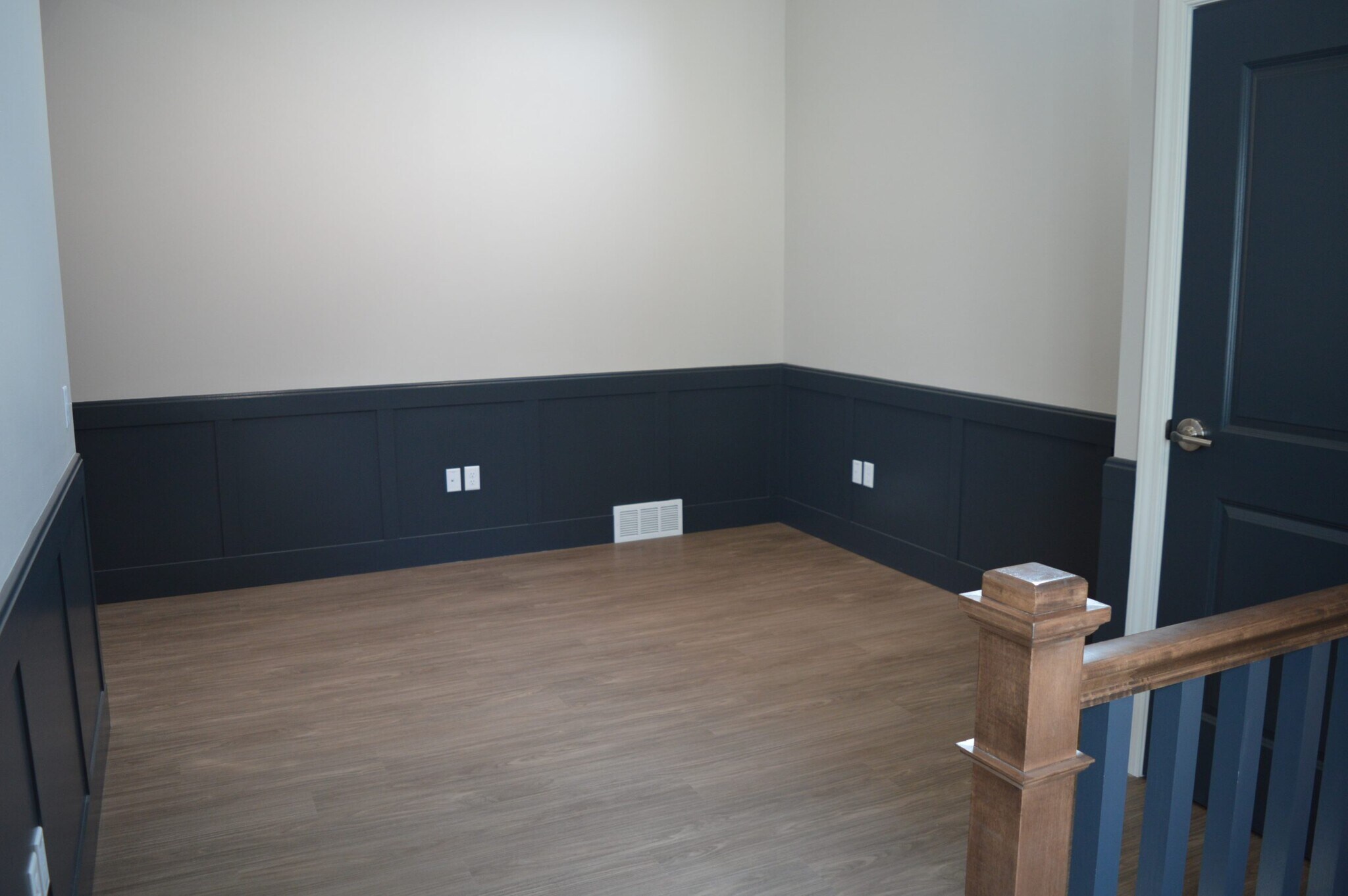 Building Photo - 100 S Washington St