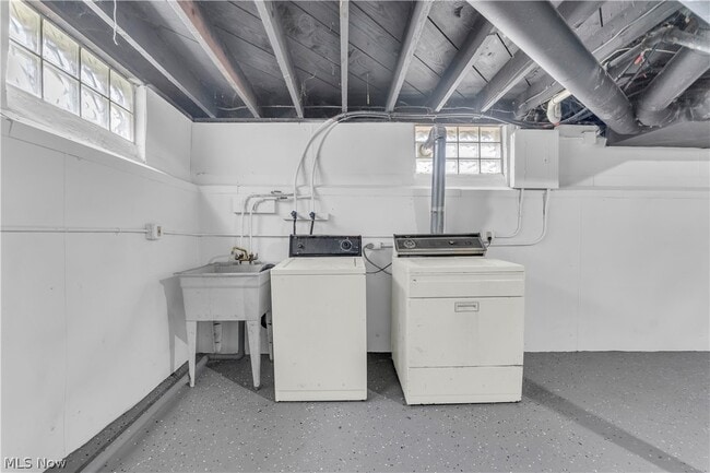 Building Photo - 1511 E 196th St