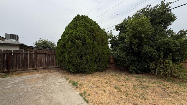 Building Photo - 136 Pico Ave