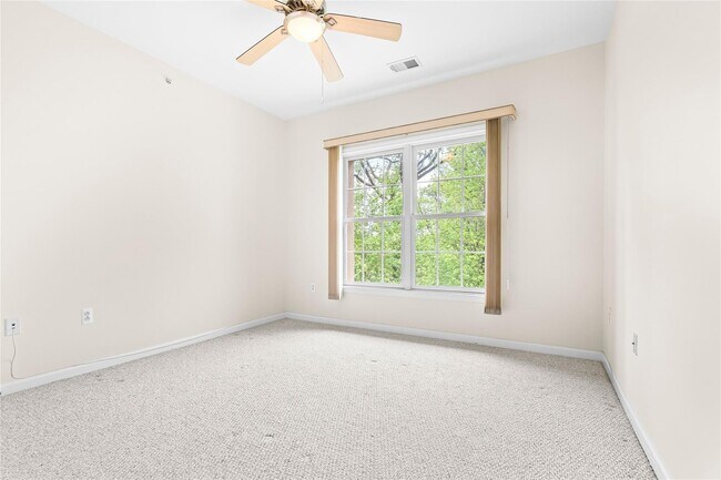 Building Photo - 24 N De Baun Ave