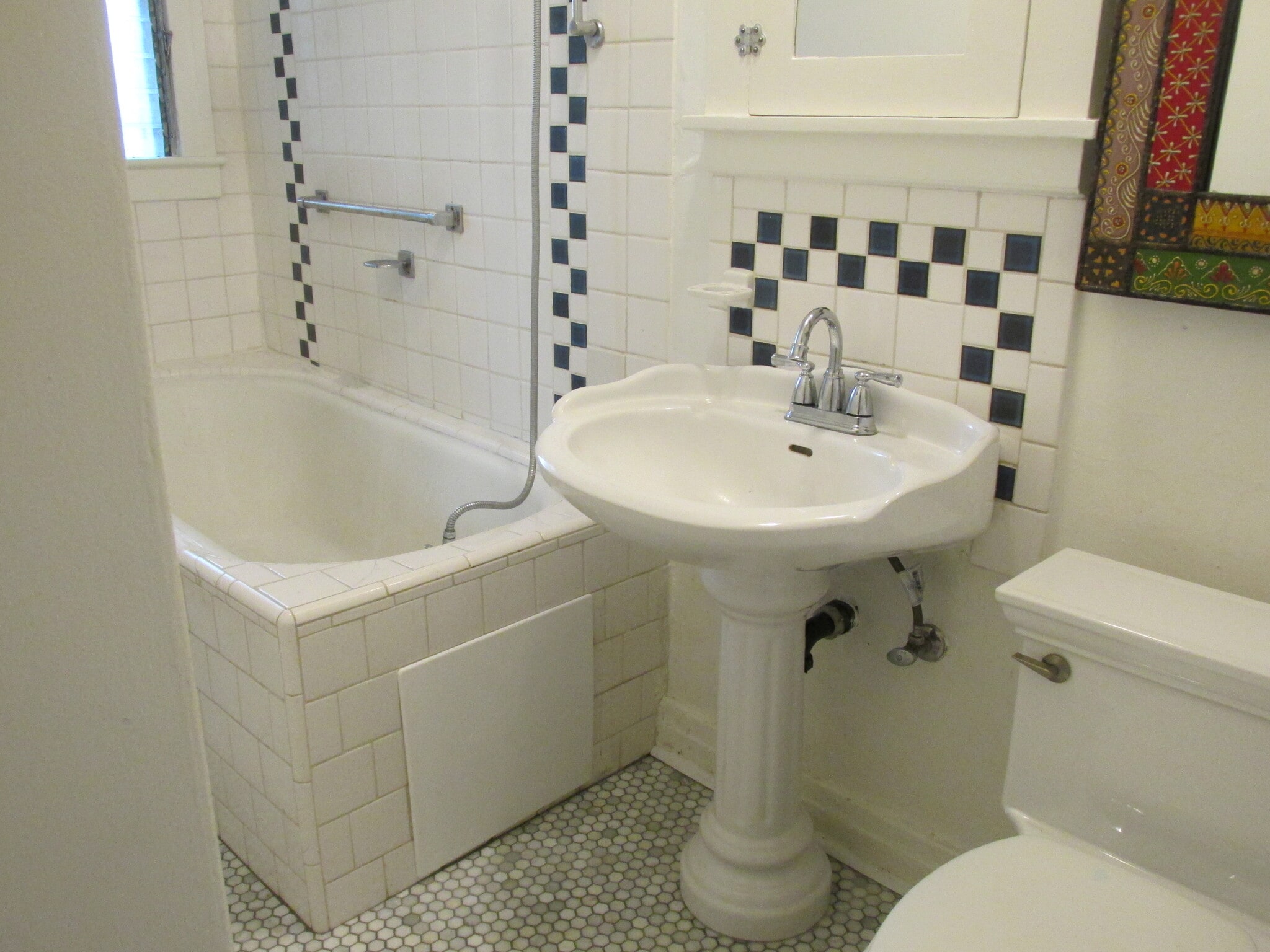 Bathroom - 502 N Vista St