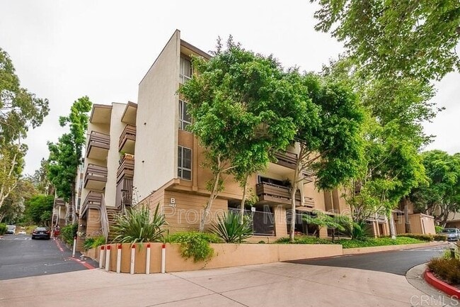 Building Photo - 1605 Hotel Cir S