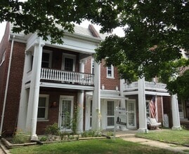 Building Photo - 3218 W Grace St