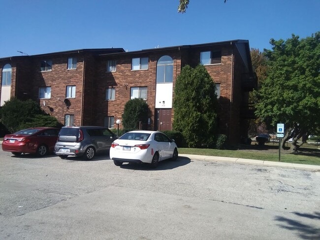 Building Photo - 755 Inland Cir