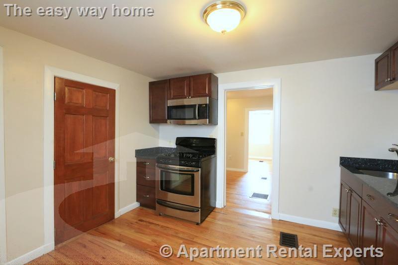 Building Photo - 429 Franklin St