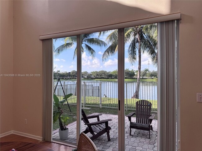 Building Photo - 4924 SW 151st Ave