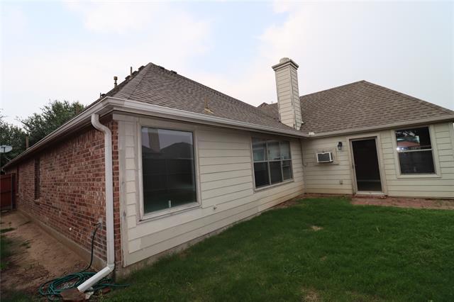 Building Photo - 3014 Pinecrest Dr